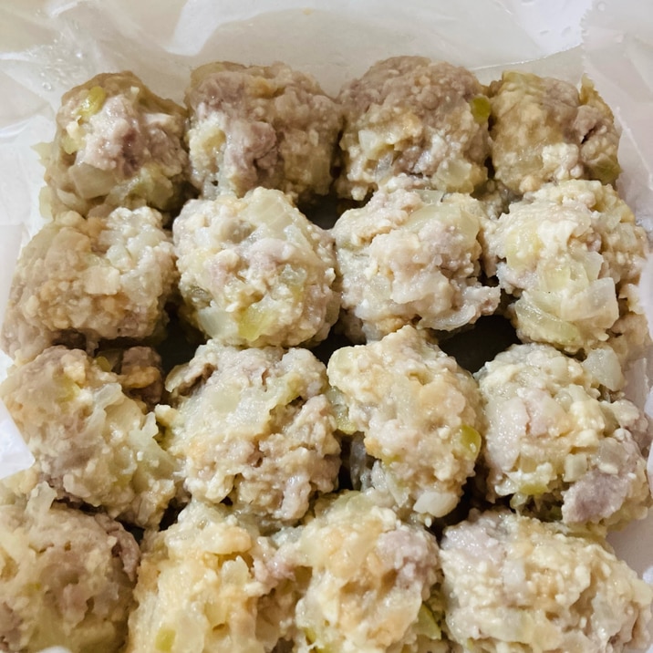 水切り豆腐で量増し豚こま肉団子
